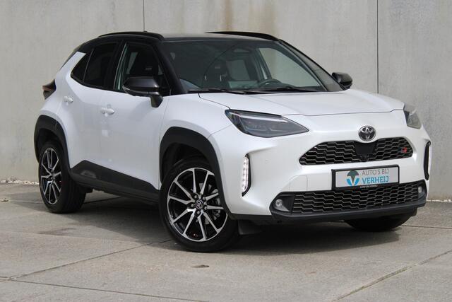 Toyota YARIS Cross 1.5 Hybrid 130 GR SPORT / ADAPT CRUISE / 360 CAMERA / PANO DAK / JBL SOUND / BI-TONE