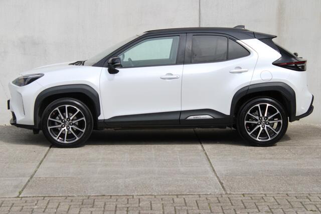 Toyota YARIS Cross 1.5 Hybrid 130 GR SPORT / ADAPT CRUISE / 360 CAMERA / PANO DAK / JBL SOUND / BI-TONE