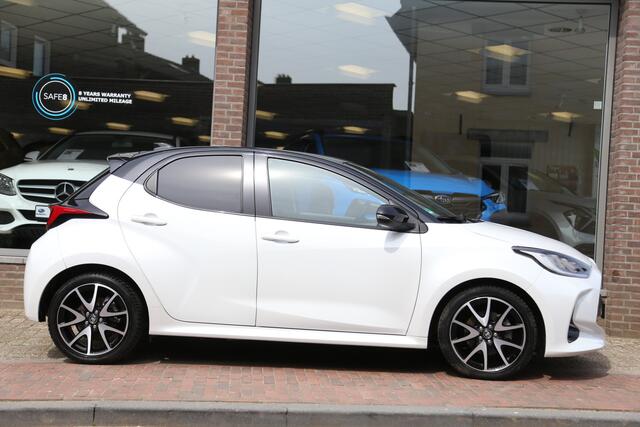 Toyota YARIS 1.5 Hybrid Executive Sport Bi-Tone Navi Carplay LED Camera