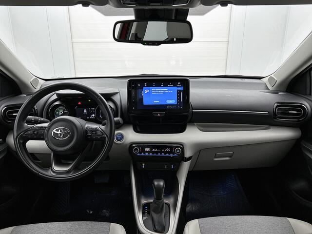 Toyota YARIS 1.5 Hybrid Executive Limited + | Dealeronderhouden | Onderweg-naar-dealer