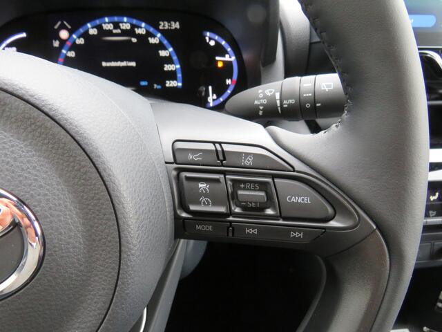 Toyota YARIS Cross 1.5 Automaat Hybrid 130 Dynamic Navi /17"LM / Trekhaak / Camera / Stoelverwarming