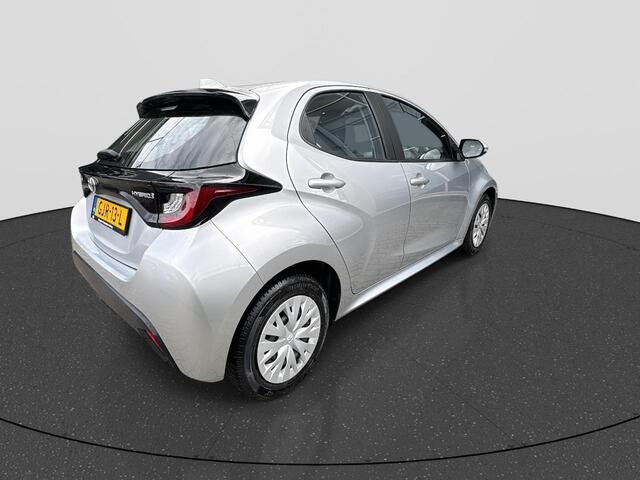 Toyota YARIS 1.5 Hybrid Active | Navi | 4 seizoen | Rijklaar