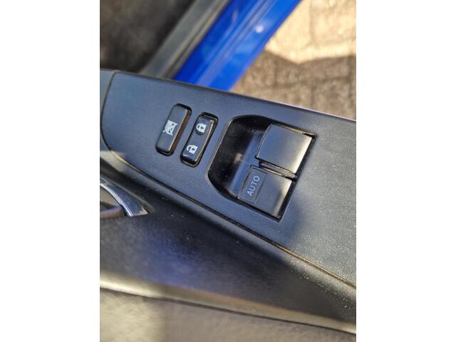 Toyota YARIS 1.0 VVT-i Connect