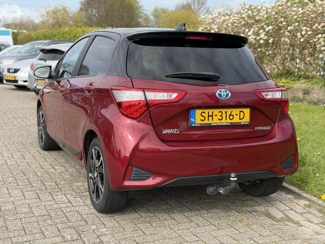 Toyota YARIS 1.5 Hybrid Bi-Tone