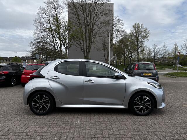 Toyota YARIS 1.5 Hybrid Dynamic Acamera cruise Lmv Nap