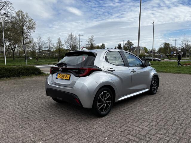 Toyota YARIS 1.5 Hybrid Dynamic Acamera cruise Lmv Nap