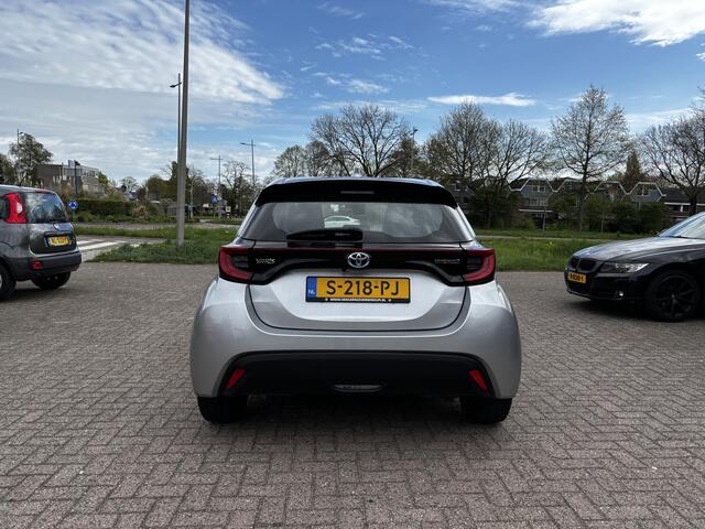 Toyota YARIS 1.5 Hybrid Dynamic Acamera cruise Lmv Nap