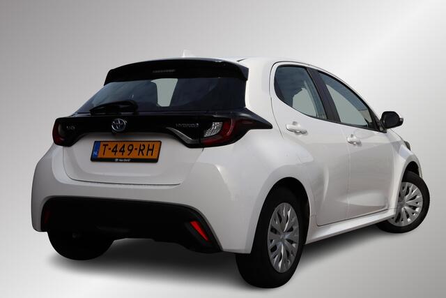 Toyota YARIS 1.5 Hybrid Active | Apple Carplay / Android Auto, Parkeercamera, Navigatie, Adaptieve Cruise Control, Stuurwiel bediening, Navigatie.