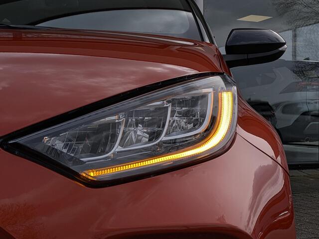 Toyota YARIS 1.5 Hybrid Executive | Full option | Trekhaak | Pano | HUD | JBL | Zomer/winterset | Leer