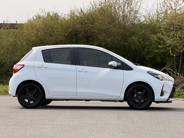 Toyota YARIS 1.0 VVT-i Active 1ste Eigenaar | Camera | Bluetooth