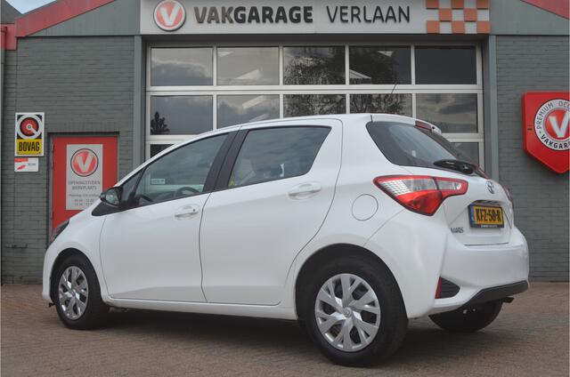 Toyota YARIS 1.0 VVT-i Aspiration 12 mnd. gar.