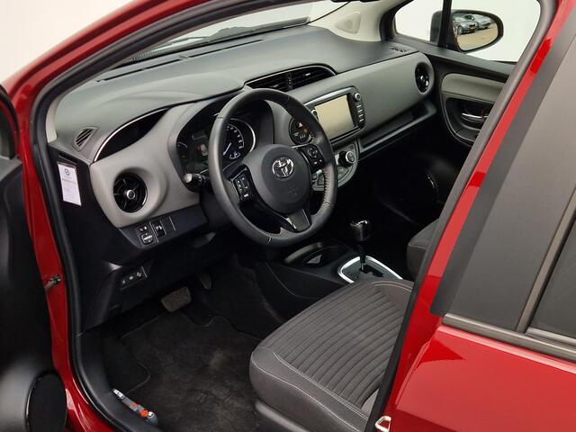 Toyota YARIS 1.5 Hybrid Dynamic | NL Auto | Dealer onderhouden | Camera | Navi | LM Velgen