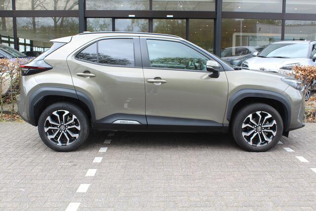 Toyota YARIS Cross 1.5 Hybrid 115 Dynamic Plus | Rijklaar | Stoel/-stuurverw. | Apple/Android | Navi | Keyless | LED | Camera | Adap.cruise | Clima