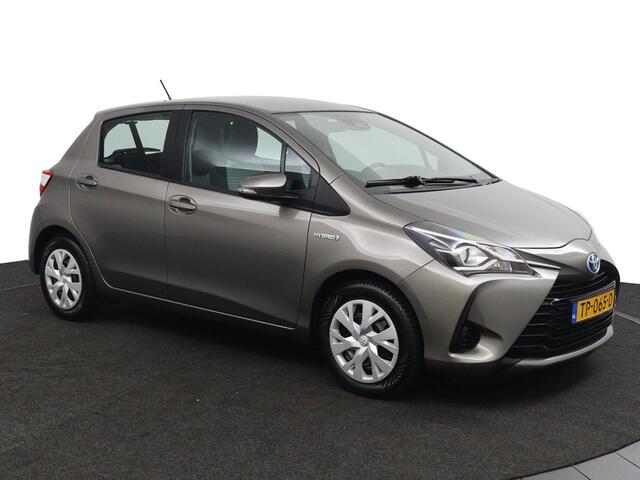 Toyota YARIS 1.5 Hybrid Active Navigatiesysteem | Cruise Control | All season banden |