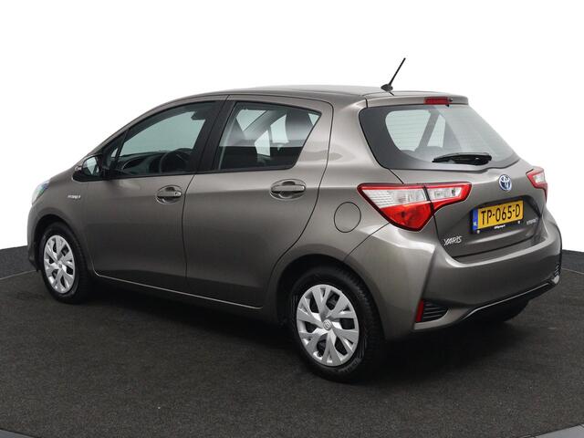 Toyota YARIS 1.5 Hybrid Active Navigatiesysteem | Cruise Control | All season banden |