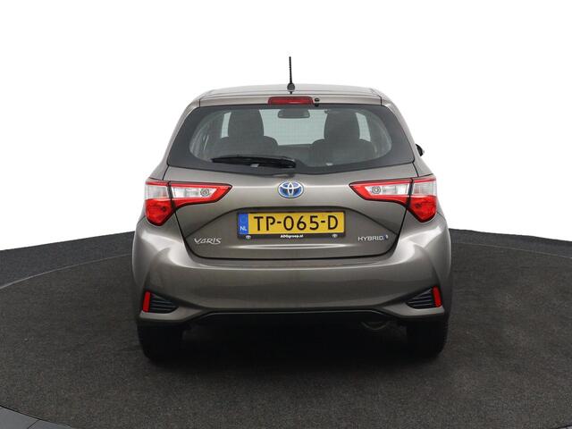 Toyota YARIS 1.5 Hybrid Active Navigatiesysteem | Cruise Control | All season banden |