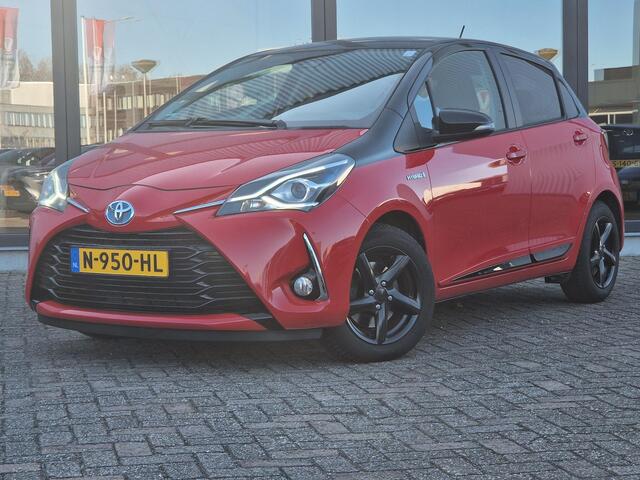 Toyota YARIS 1.5 Hybrid Dynamic Red