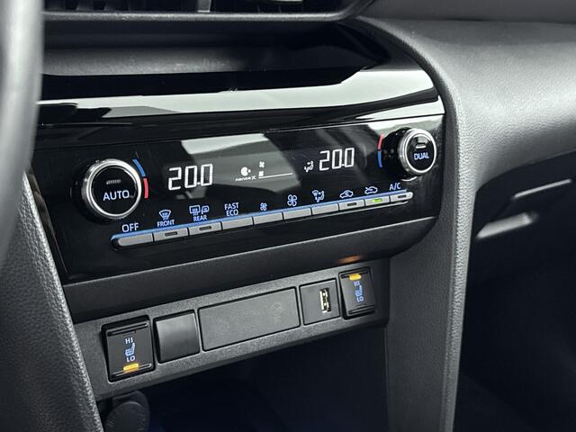 Toyota YARIS Cross 1.5 Hybrid Executive | Parkeersensoren V+A | Stoelverwarming |