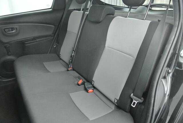 Toyota YARIS 1.5 Hybrid Dynamic | Navigatie | Camera | Climate Control |