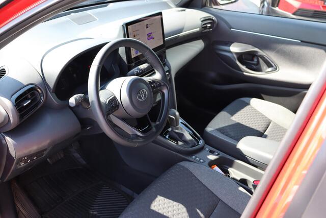 Toyota YARIS Cross 1.5 Hybrid 130 Dynamic, Comfortpack! BSM, Apple Carplay / Android Auto, Stoel & Stuurverwarming.