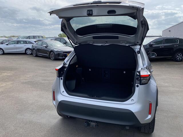 Toyota YARIS Cross 1.5 Hybrid Executive edition Afneembare trekhaak, stuur- & stoelverwarming, dodehoek detectie, parkeersensoren v&a, keyless