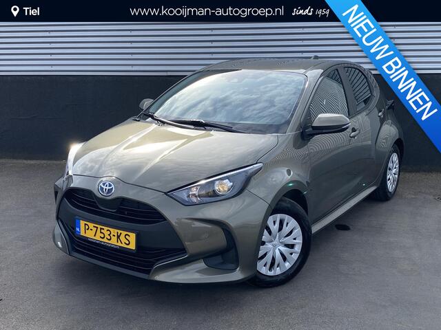 Toyota YARIS 1.5 Hybrid Active Nederlandse auto, Apple CarPlay/Android Auto navigatie, adaptieve cruise control, achteruitrij camera,
