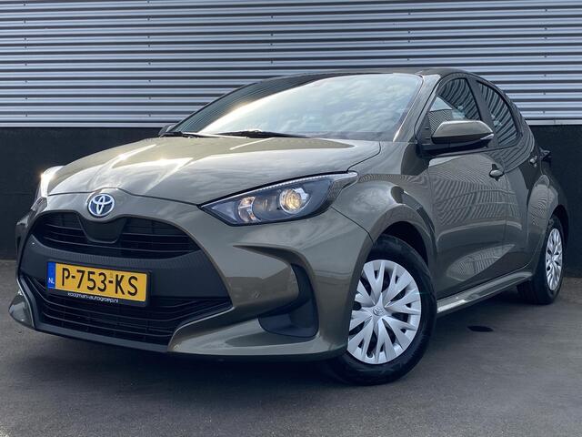 Toyota YARIS 1.5 Hybrid Active Nederlandse auto, Apple CarPlay/Android Auto navigatie, adaptieve cruise control, achteruitrij camera,