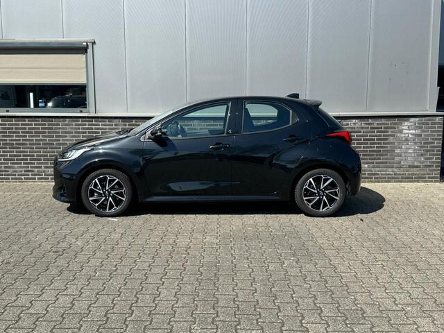 Toyota YARIS 1.5 HYB. DYNAMIc stoelverwarming, Climat, Led, Lichtmetaal