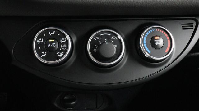 Toyota YARIS 1.0 VVT-i Comfort | Cruise Control | Airco | All Seasonbanden |