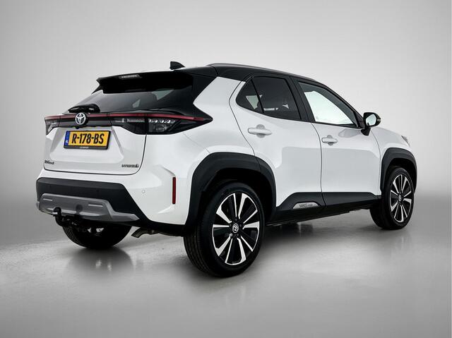 Toyota YARIS Cross 1.5 Hybrid Launch Edition | Trekhaak | Lederen bekleding | Navigatie | Parkeersensoren