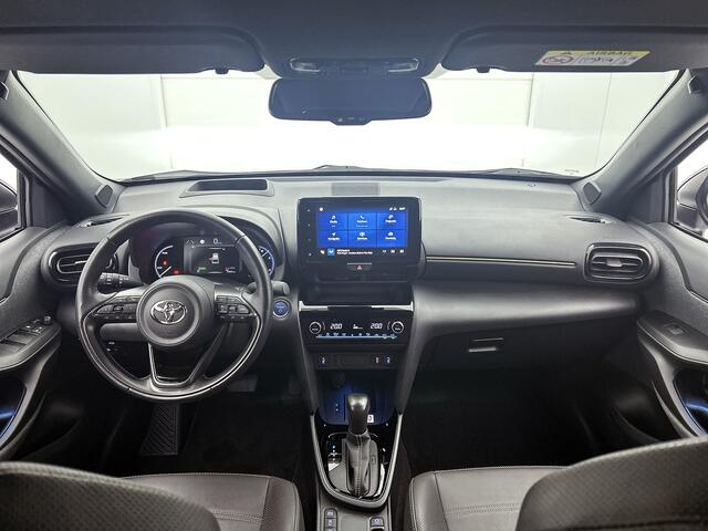 Toyota YARIS Cross 1.5 Hybrid Launch Edition | Trekhaak | Lederen bekleding | Navigatie | Parkeersensoren
