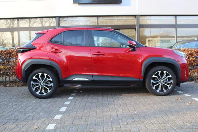 Toyota YARIS Cross 1.5 Hybrid 115 Dynamic Plus | Rijklaar | Trekhaak | Stoel/-stuurverw. | Apple/Android | Navi | Keyless | LED | Camera | Adap.cruise | Clima