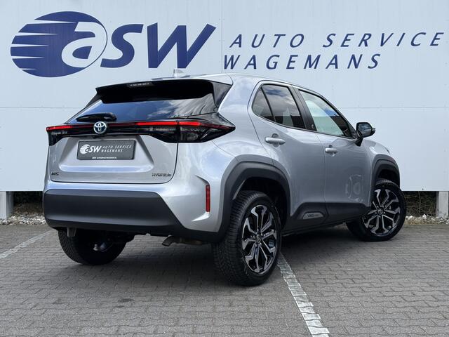 Toyota YARIS Cross 1.5 Hybrid Team D | Navi | ACC | CarPlay | Camera | Keyless