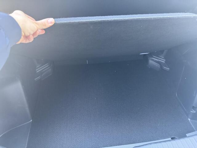 Toyota YARIS Cross 1.5 Hybrid Active | Apple Carplay & Android auto | Camera | LMV | NL-auto door ons geleverd | 100% dealeronderhouden | garantie tot 2032!