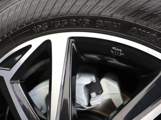 Toyota YARIS 1.5 Hybrid Dynamic | NL dealeronderhouden |