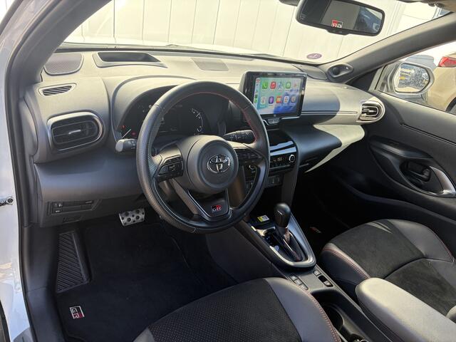 Toyota YARIS Cross 1.5 Hybrid GR Sport JBL Headup Bi-Tone Parkeersensoren