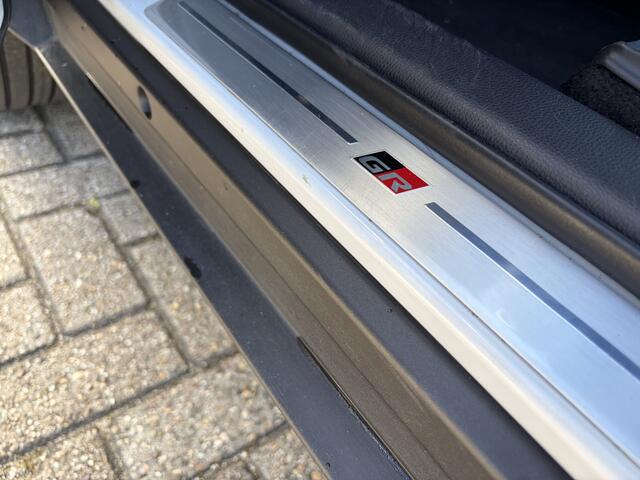 Toyota YARIS Cross 1.5 Hybrid GR Sport JBL Headup Bi-Tone Parkeersensoren