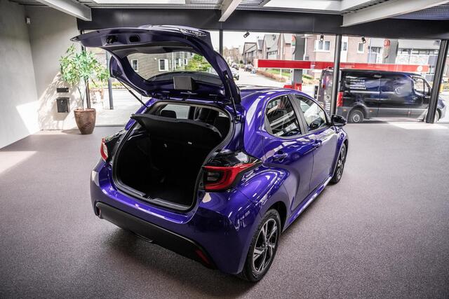 Toyota YARIS 1.5 Hybrid 115 First Edition