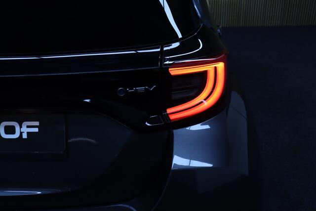 Toyota YARIS 1.5 Hybrid 115 Dynamic + Comfort Pack | Adaptive-cruise | Apple Carplay & Android Auto | Parkeerhulp | Camera | Clima | Maps Navigatie | Keyless | Stoel & Stuurverwarming | Dodehoekdetectie