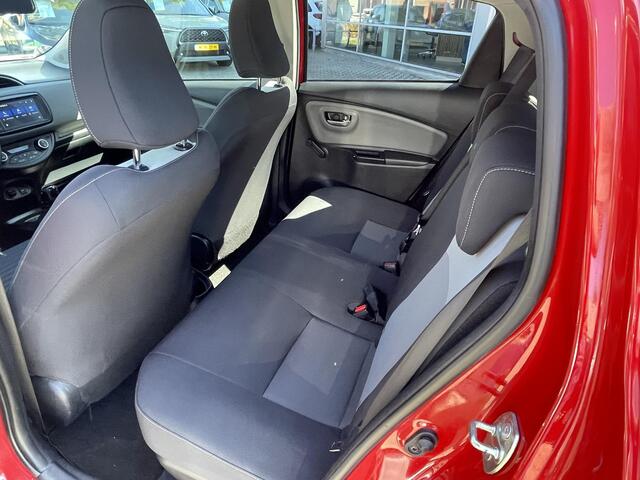 Toyota YARIS 1.5 Hybrid Dynamic Apple Carplay ANDROID auto