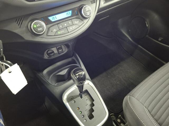 Toyota YARIS 1.5 Hybrid Automaat, Camera! Nieuwe APK! VERWACHT!!