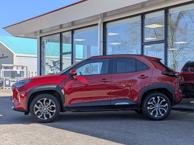 Toyota YARIS Cross 1.5 Hybrid 115 First Edition | Stoel- Stuurverwarming | Keyless | ACC | Camera | Led | Qi-lader