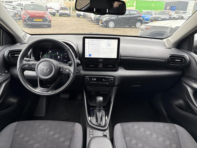 Toyota YARIS 1.5 Hybrid 115 Dynamic Comfort Pack | Stoel- Stuurverw. | Dodehoek | PDC V+A | Keyless | Camera | ACC