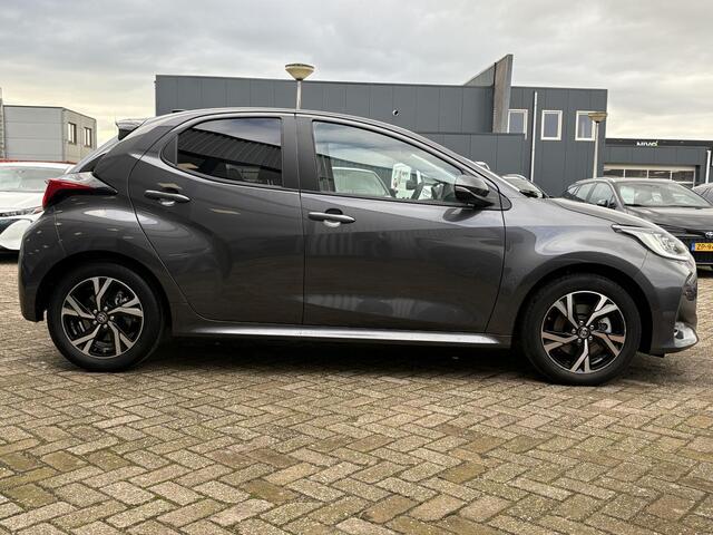 Toyota YARIS 1.5 Hybrid 115 Dynamic Comfort Pack | Stoel- Stuurverw. | Dodehoek | PDC V+A | Keyless | Camera | ACC
