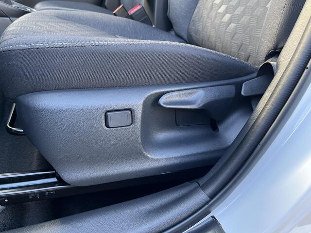 Toyota YARIS 1.5 Hybrid 115 Dynamic | Comfort Pack | ¤2.900,- voordeel! | Direct leverbaar