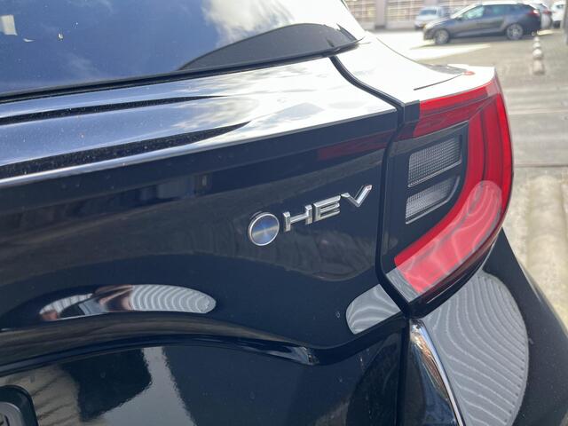 Toyota YARIS 1.5 Hybrid 130 Executive | ¤2.900,- voordeel! | Direct leverbaar