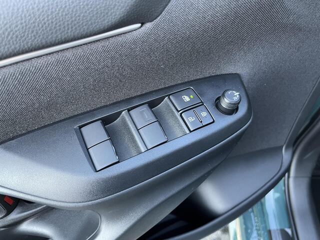 Toyota YARIS 1.5 Hybrid 115 Active | ¤2.900,- voordeel! | Direct leverbaar | 2x op voorraad