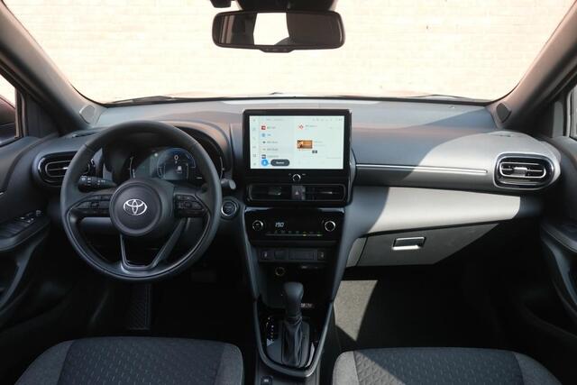 Toyota YARIS Cross 1.5 Hybrid 115pk CVT Dynamic | Comfort Pack | App Connect | Adaptive Cruise | Full LED | Camera | Keyless | Blind Spot | Stoelverwarming