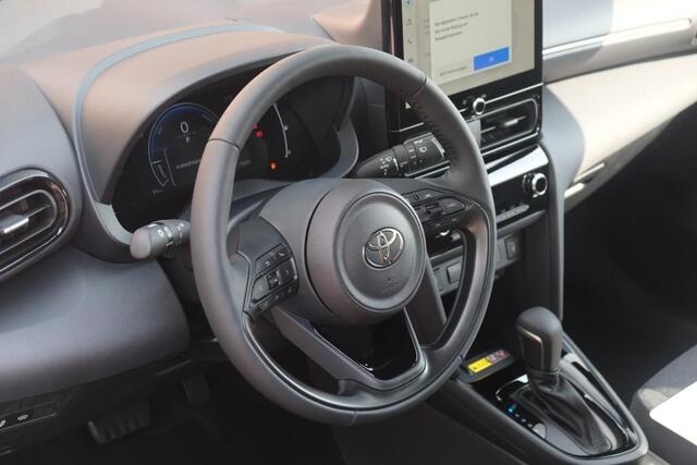 Toyota YARIS Cross 1.5 Hybrid 115pk CVT Dynamic | Comfort Pack | App Connect | Adaptive Cruise | Full LED | Camera | Keyless | Blind Spot | Stoelverwarming