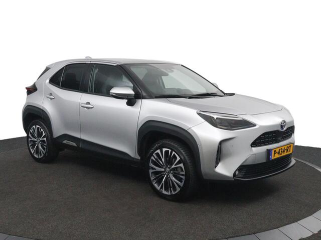 Toyota YARIS Cross 1.5 Hybrid Executive Plus | 360 Camera | Panoramadak | Elektrisch bedienbare Achterklep | Head Up Display | Stuur en Stoelverwarming |